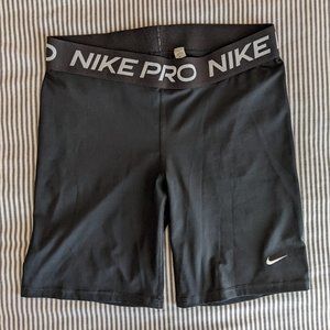 Black Nike Pro High-Waisted 7" Shorts